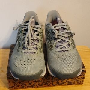 New Nike Women's All-Terrain Athletic Shoes - Gray and Purple
